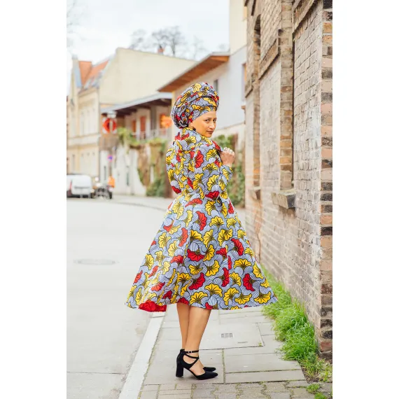 Hoodie-Wickelkleid mit Blüten Rückseite