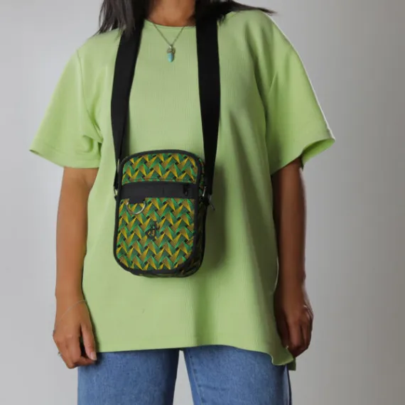 Shweshwe Umhängetasche Grün getragen